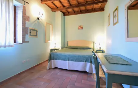 Maison 5 chambres avec piscine privée à Sellano : photo 17