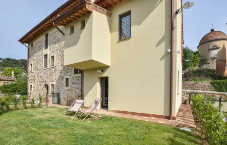 Il Borgo di Badia-La Camelia, Maison Buti 8 personnes