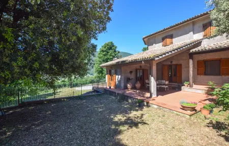 Location maison à Configni