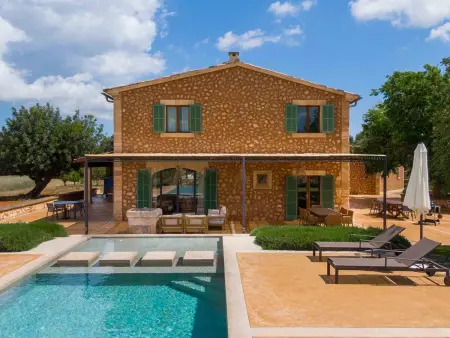 Location gite à Búger, Villa avec piscine privée et climatisation - 8 pers.