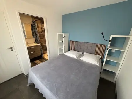 Gîte neuf 6 pers. à 200m du bourg, terrasse couverte : photo 12