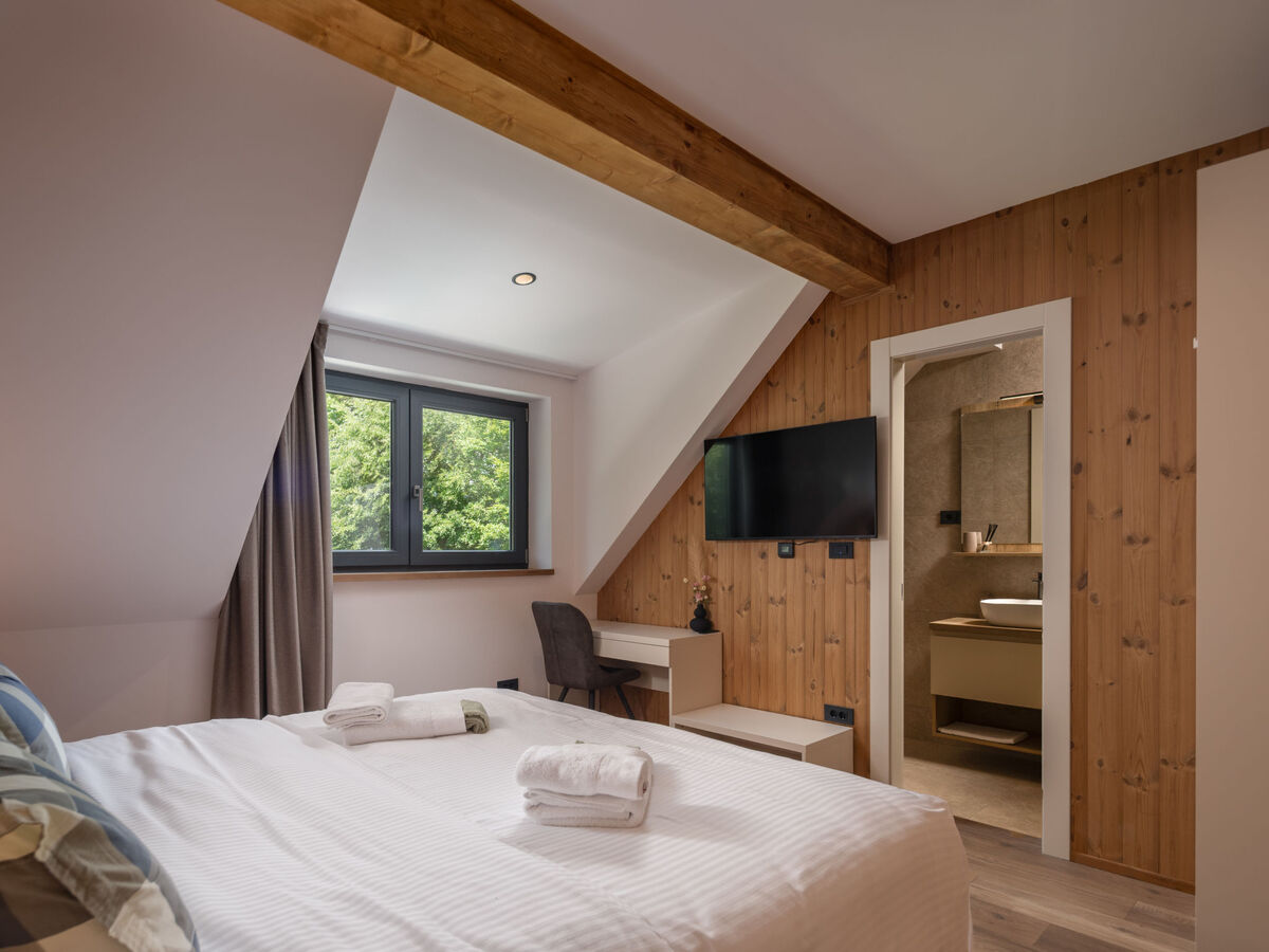 Villa Vrh à Fužine : 10 personnes, piscine chauffée - Photo 25