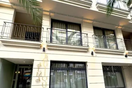 Maison indépendante avec bain à remous, centre-ville d'Alicante : photo 9