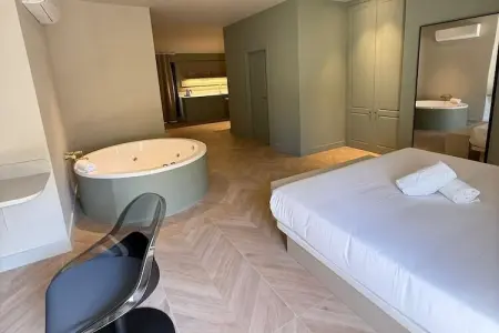 Maison indépendante avec bain à remous, centre-ville d'Alicante : photo 31