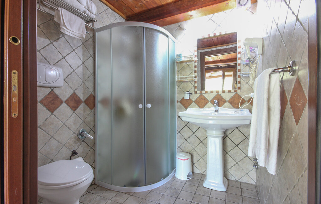 Maison 7 chambres avec piscine à Selci - Photo 24