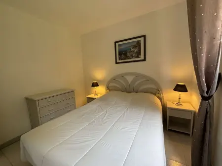 Appartement climatisé avec terrasse à 200m des plages : photo 15