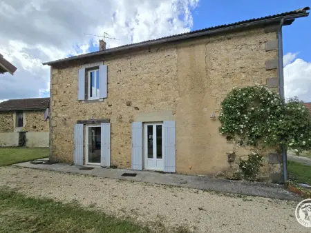 Location gite à Doissat, Maison de campagne, parking privatif - 8 pers.