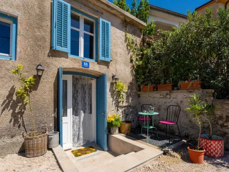 Maison Lemon à Malinska, 1 km de la mer : photo 1