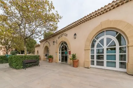 Location appartement à Mallemort, Duplex près du terrain de golf