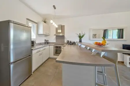 Location appartement à Porto Vecchio, Appartement Lecci avec piscine extérieure