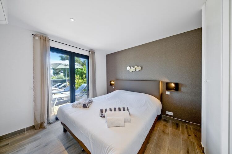 Maison 8 pers. Porto-Vecchio, piscine chauffée et terrasse - Photo 9