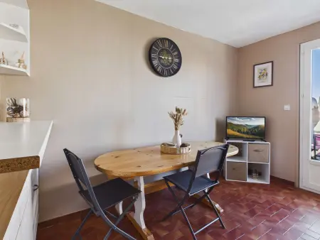 Appartement 2 pièces cabine avec terrasse à Marseillan-Plage : photo 4