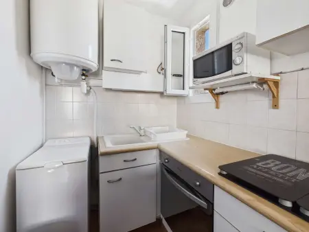 Appartement 2 pièces cabine avec terrasse à Marseillan-Plage : photo 9