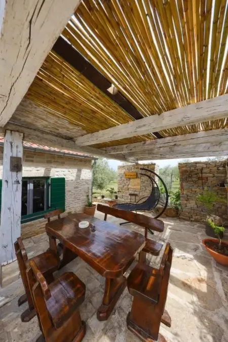 Maison Olive Garden Paljka, pierre et oliviers : photo 7