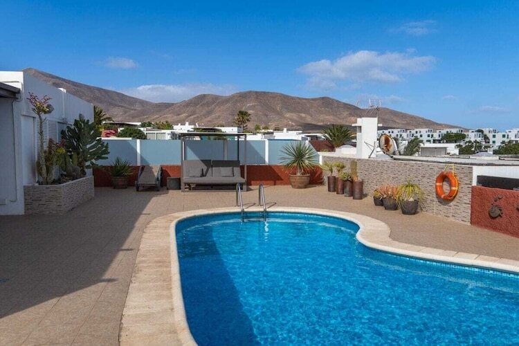 Maison 2 chambres avec terrasse et piscine à Playa Blanca - Photo 2