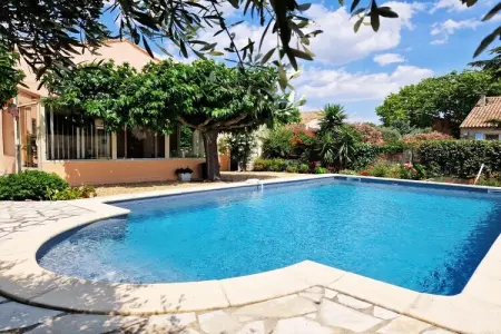 Location maison à Ginestas, Villa « Lezard vert »