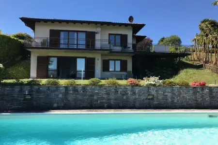 Location maison à Porto Valtravaglia, à la Villa Altipiano