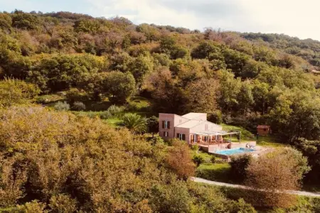 Maison de luxe 120 m² avec piscine et vue mer, Castellumberto : photo 2