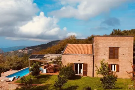 Maison de luxe 120 m² avec piscine et vue mer, Castellumberto : photo 5
