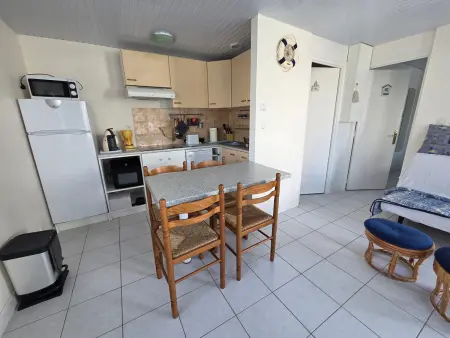 Maisonnette 4 pers. à 800m de la plage : photo 2