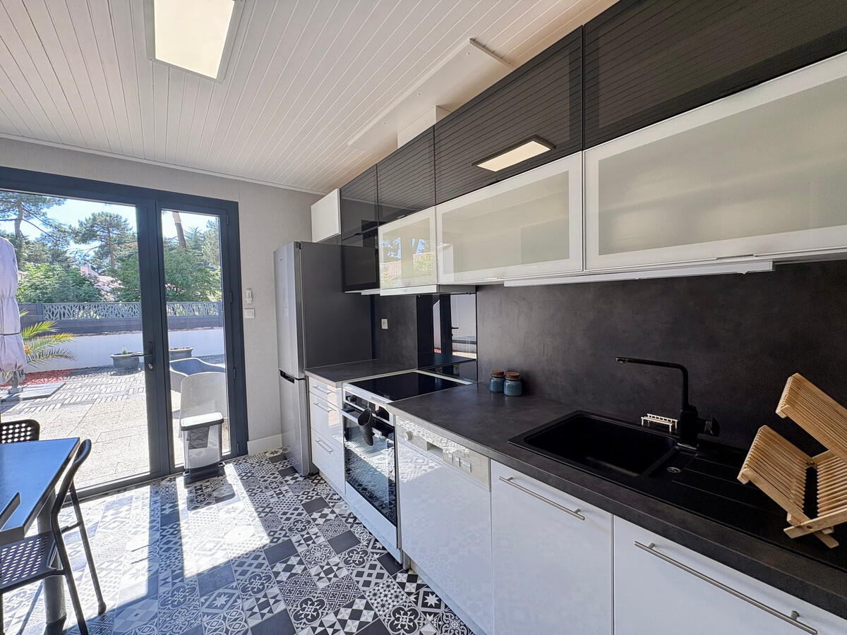 Maison 3 chambres, terrasse sud-est à 600 m plage - Photo 22