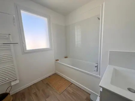 Maison neuve 95 m² à 2,4 km de la plage - 6 pers. : photo 17