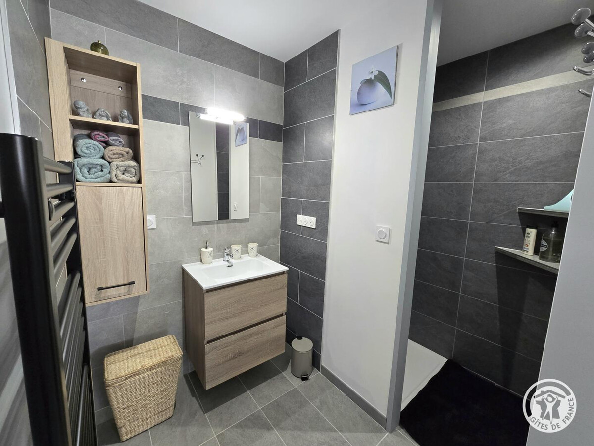 Gîte 2 pers. avec piscine partagée à Dussac - Photo 9