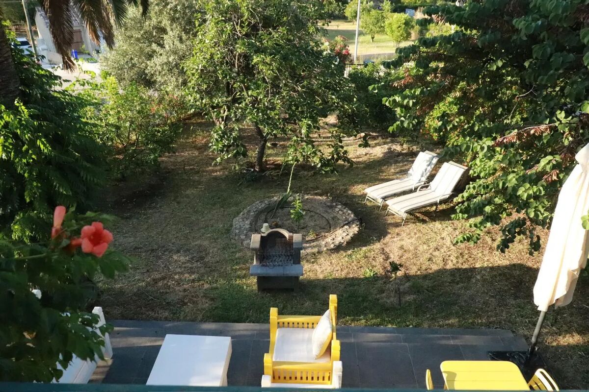 Studio 30 m² Calenzana avec terrasse et barbecue - Photo 8