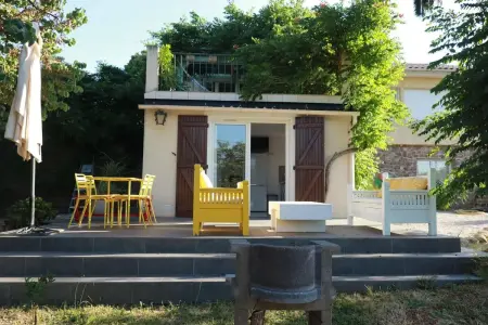 Studio 30 m² Calenzana avec terrasse et barbecue