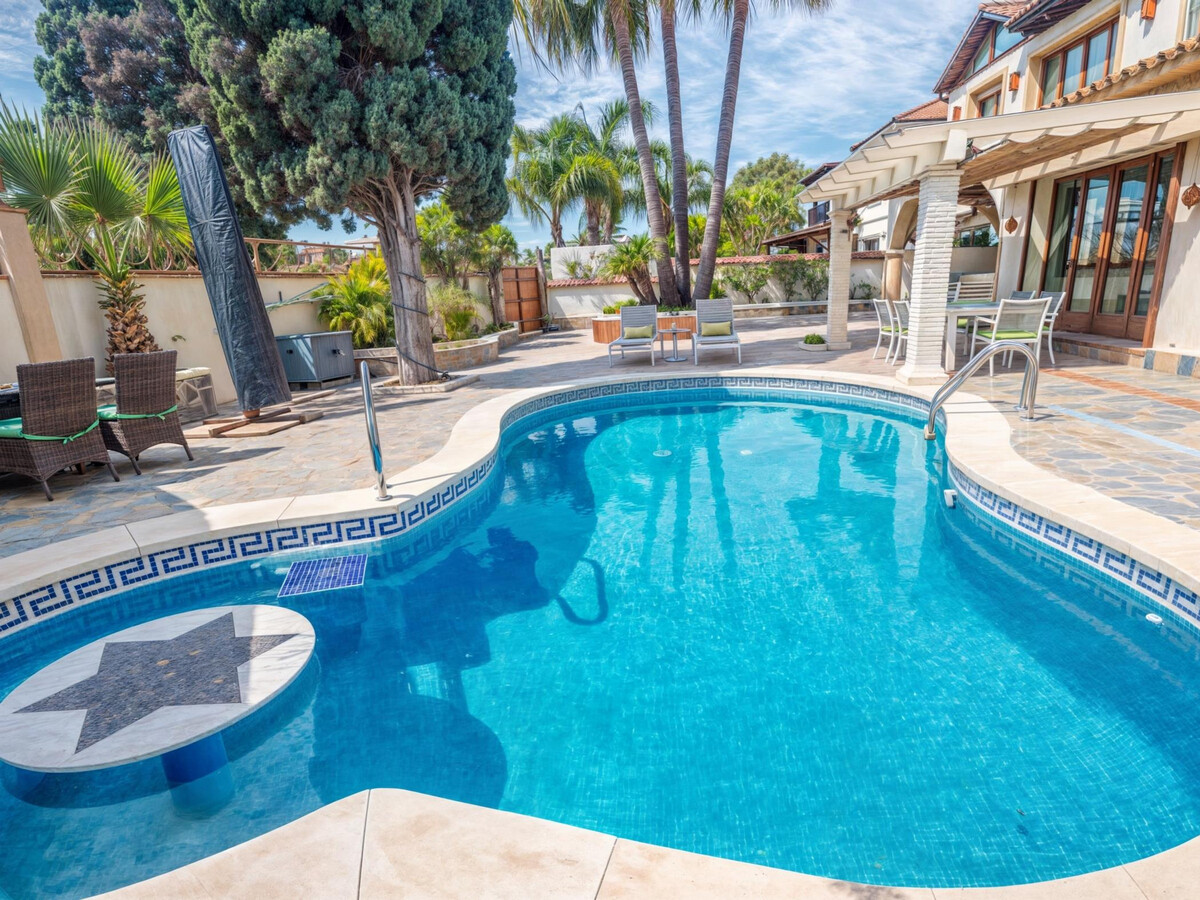 Villa Luna : 5 chambres face à la mer à Estepona - Photo 11