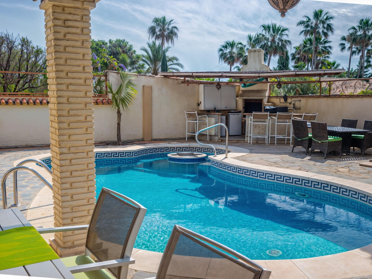 Villa Luna : 5 chambres face à la mer à Estepona - Photo 17