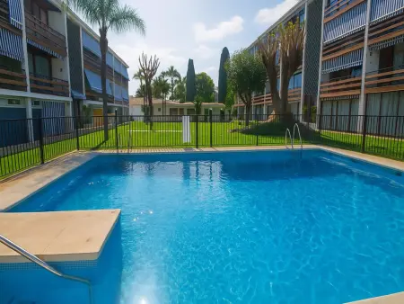 Appartement Paraíso Banús à Marbella, piscine et vue montagne : photo 2