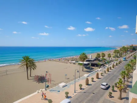 Appartement Carlota 3 chambres, première ligne de plage : photo 1