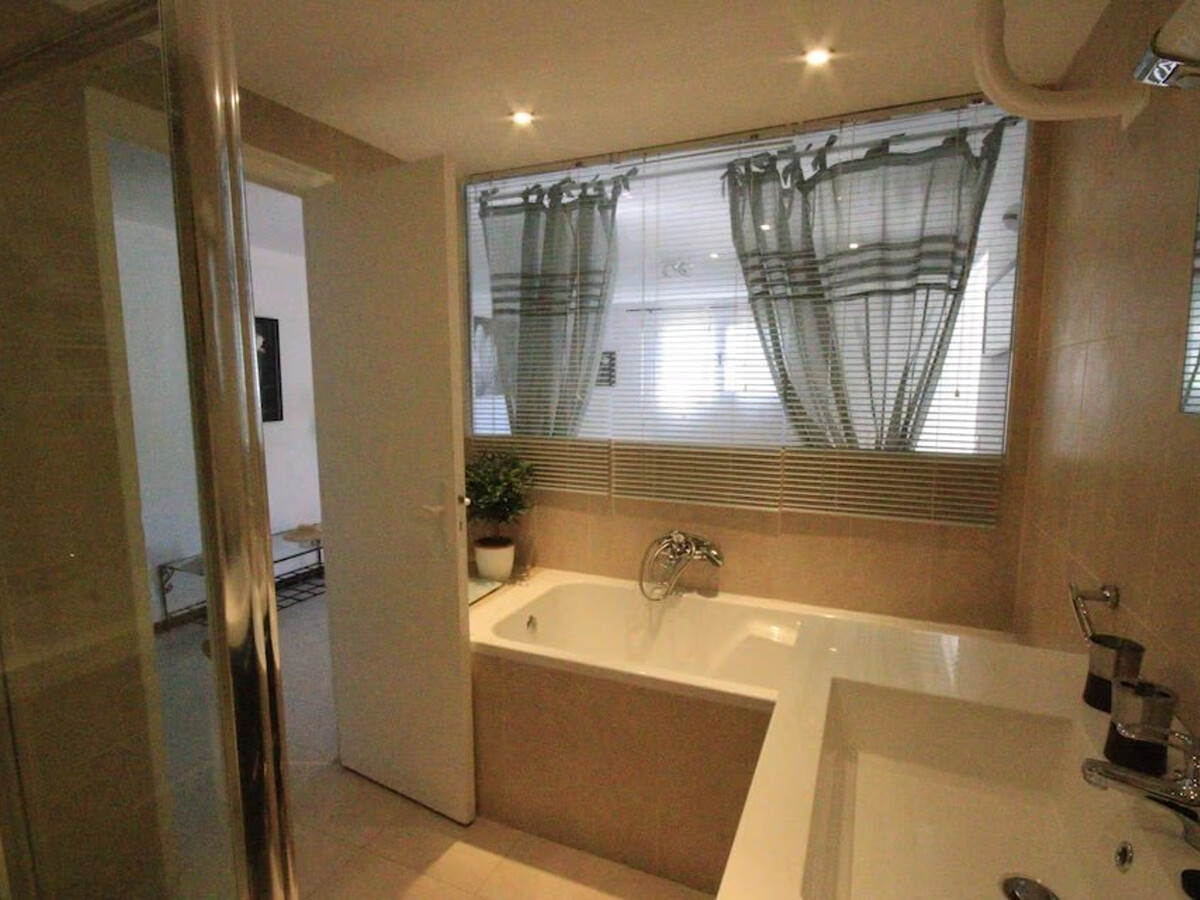 Maison 8 pers. vue mer à Cavalaire, terrain clos 600m² - Photo 14