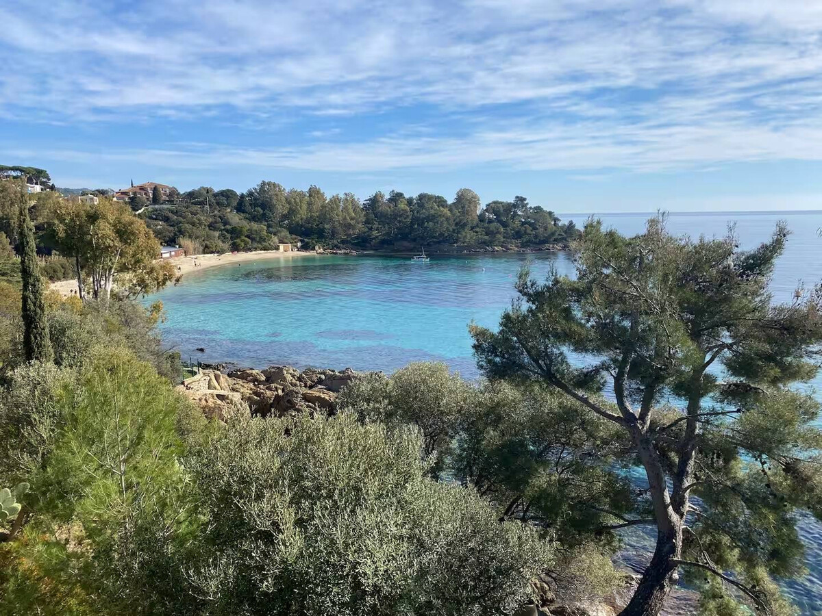 Maison 8 pers. vue mer à Cavalaire, terrain clos 600m² - Photo 18