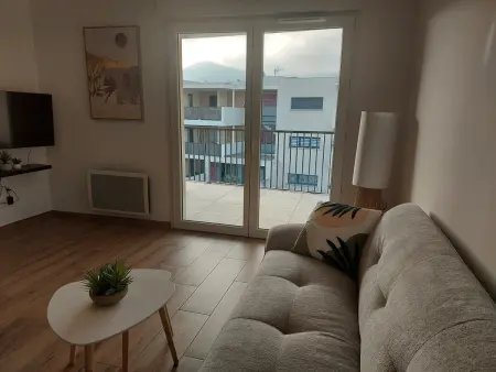 Appartement 2 chambres avec terrasse et parking sécurisé : photo 5