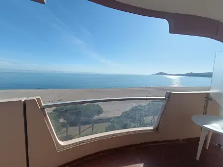 Appartement 3 pièces face mer avec terrasse panoramique
