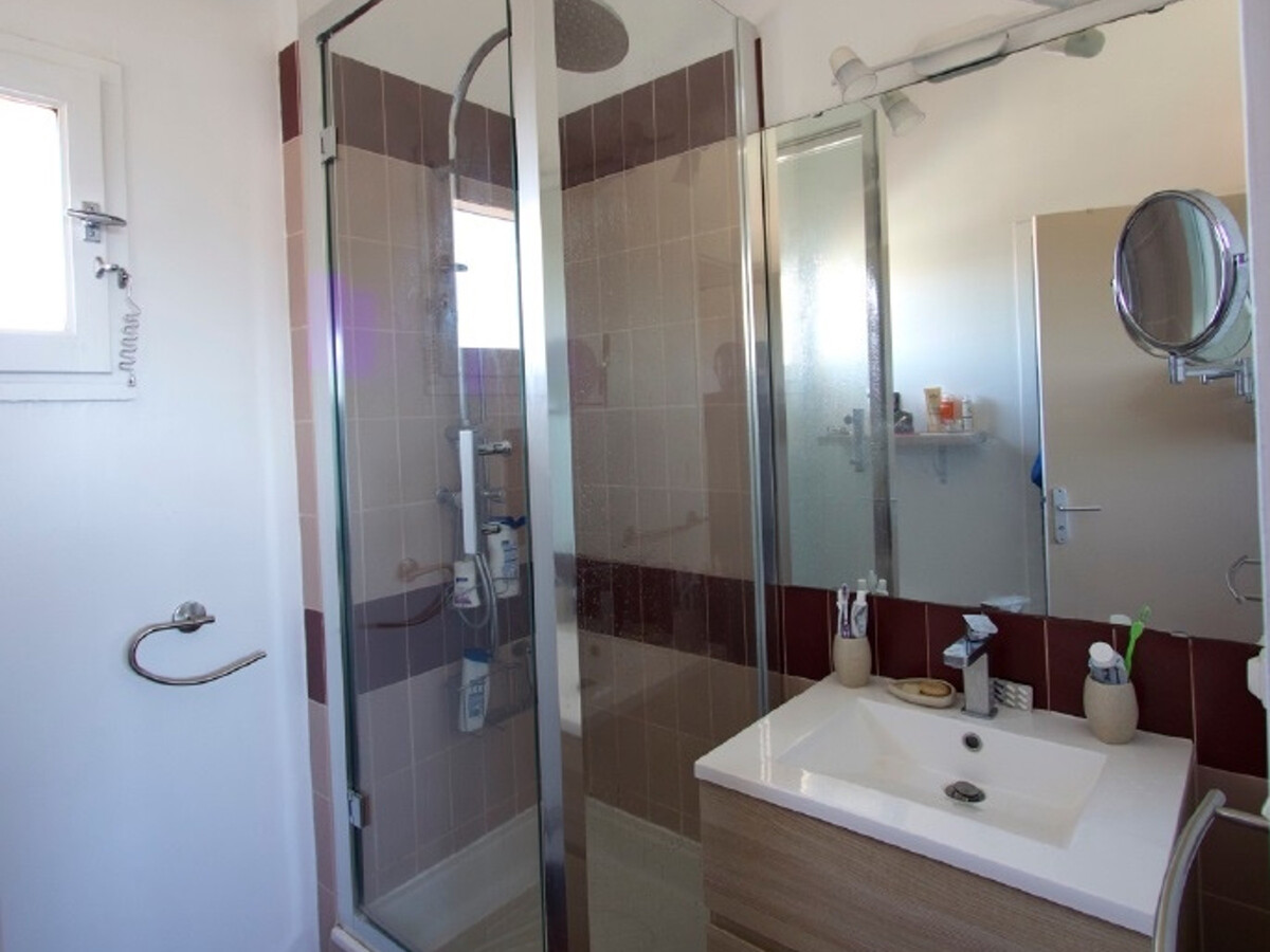 Duplex 6 pers, terrasse 11m², clim, parking à Argelès-Plage - Photo 8