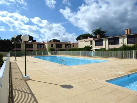 T2 avec piscine et tennis à 500m de plage - Photo 1