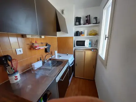 Studio cabine 4 pers. à 600m de la plage, parking privé : photo 4