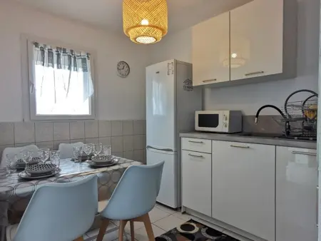 Studio cabine 4 pers. avec parking au Grau-du-Roi : photo 6