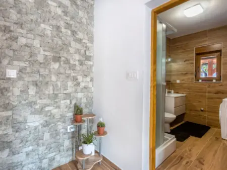 Maison Plitvička jezera - Piscine chauffée et sauna : photo 14