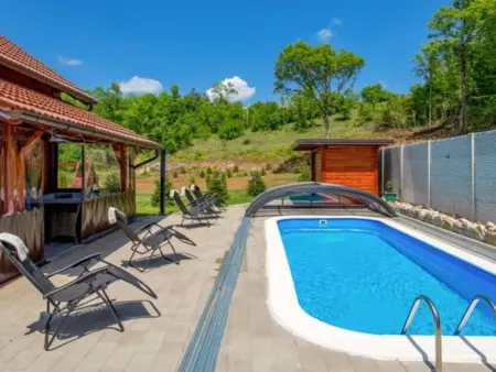 Maison Plitvička jezera - Piscine chauffée et sauna : photo 22