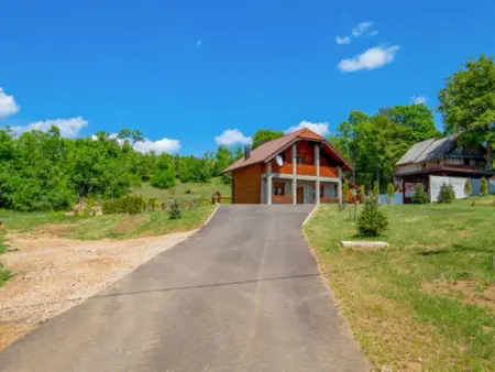 Maison Plitvička jezera - Piscine chauffée et sauna : photo 28