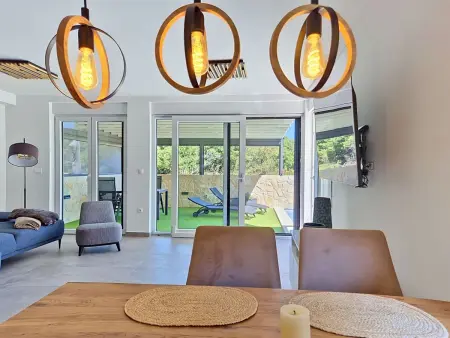 Maison Lotta, piscine privée à 400m de la plage : photo 4