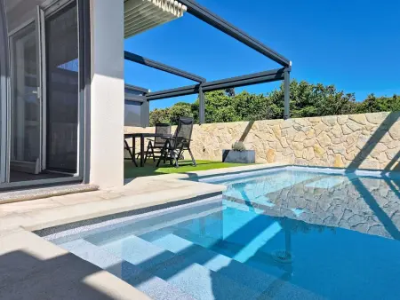 Maison Lotta, piscine privée à 400m de la plage : photo 32