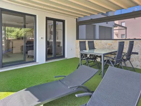 Maison Lotta, piscine privée à 400m de la plage : photo 40