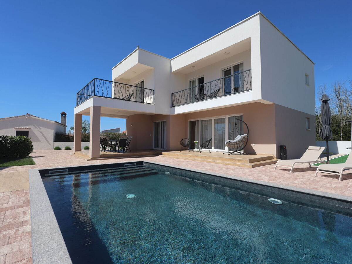 Maison Amara à Zaton, piscine privée 8x4m - Photo 2