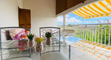 Appartement 72 m² avec balcon et jardin clôturé à Sainte-Anne : photo 1