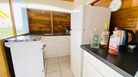 Appartement 72 m² avec balcon et jardin clôturé à Sainte-Anne : photo 4